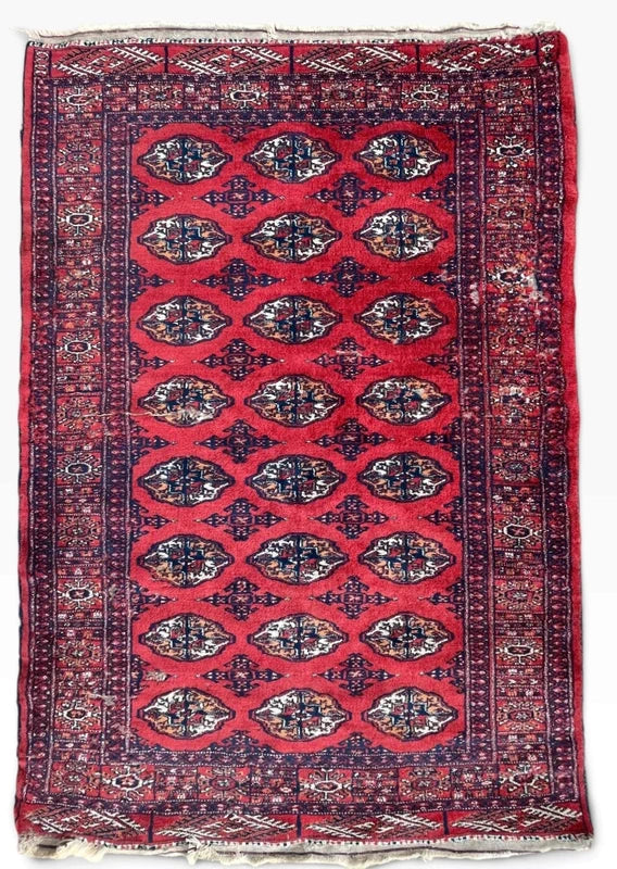 Vintage Hand Knotted Turkmen Bokhara Wool Rug 200 x 140 cm — photograph 1