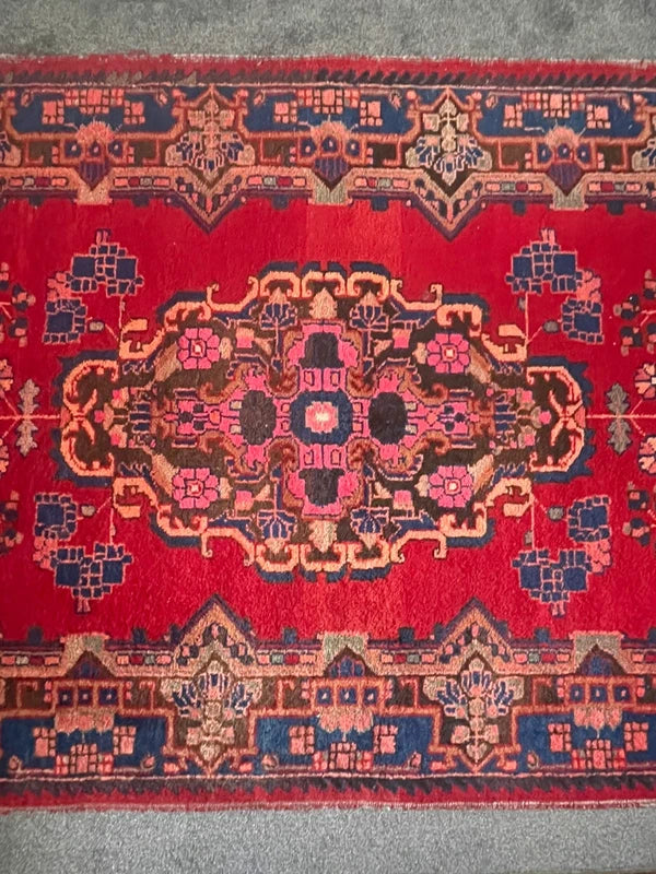 Large Handmade Persian Heriz Style Rug 303 x 159 cm Red Blue Wool Carpet — photograph 14