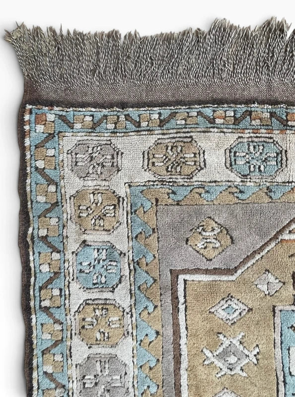 Vintage Hand Knotted Wool Rug 195x133cm – Kazak Caucasian Style — photograph 7