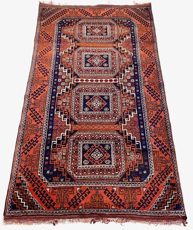 Vintage hand-knotted tribal rug 154 x 86 cm Afghan style geometric wool rug — photograph 2