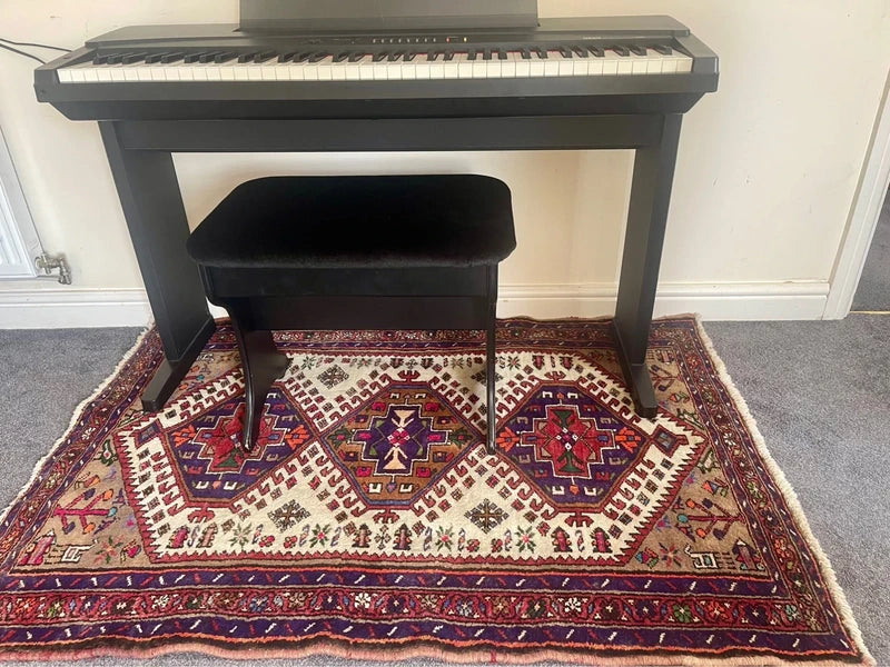 Vintage Persian Handmade Wool Rug – 145 x 102 cm – Tribal Geometric Design — photograph 18