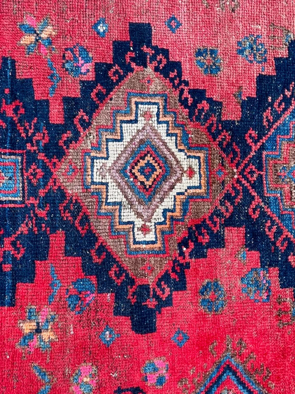 Vintage Hand-Knotted Persian Hamadan Rug – 196 × 127 cm — photograph 16