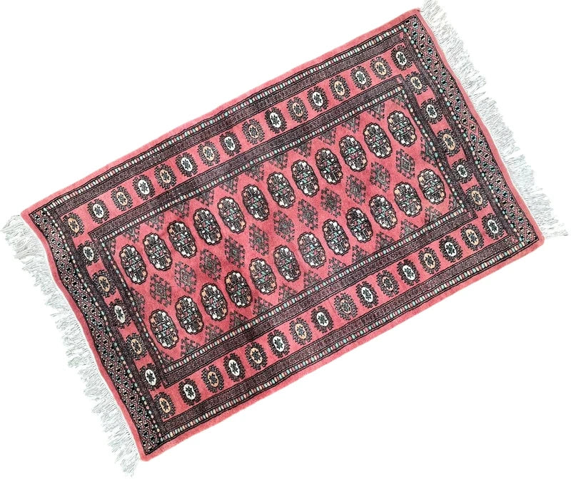Hand Knotted Bokhara Rug 155x93cm — photograph 2