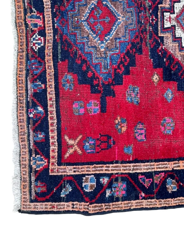 Vintage Hand-Knotted Persian Hamadan Rug – 196 × 127 cm — photograph 4