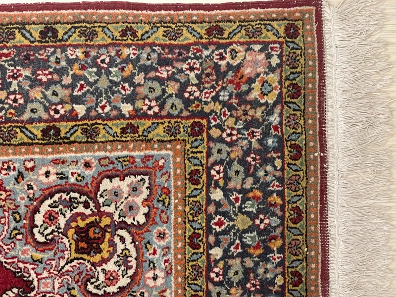 Hand-Knotted Vintage Persian Style Rug 157 x 91 cm | Red Medallion | Wool on Cotton — photograph 9