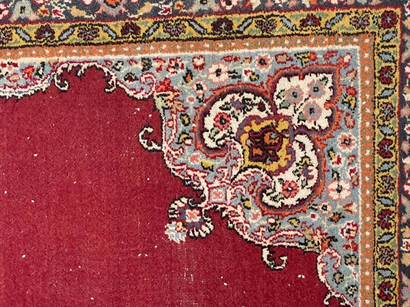 Hand-Knotted Vintage Persian Style Rug 157 x 91 cm | Red Medallion | Wool on Cotton — photograph 8