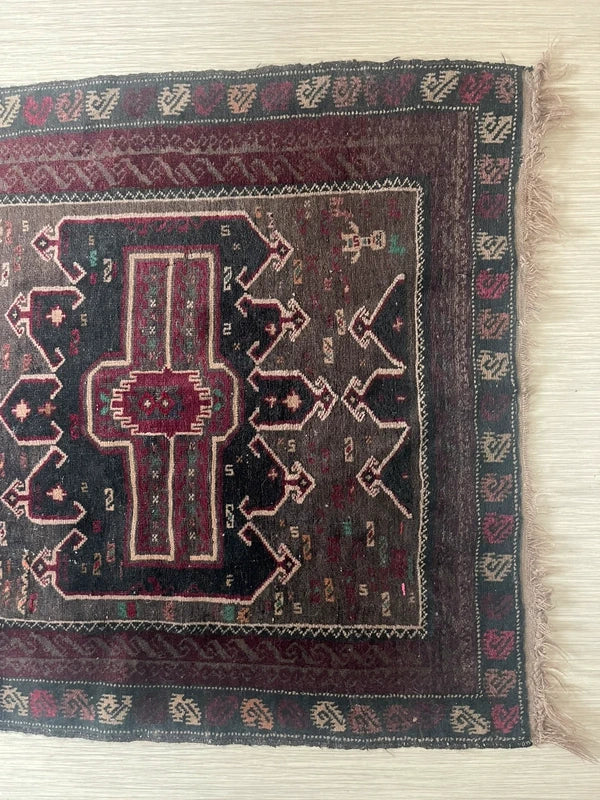 Vintage Hand Knotted Tribal Rug 162 x 99 cm Dark Afghan Baluch Style — photograph 5