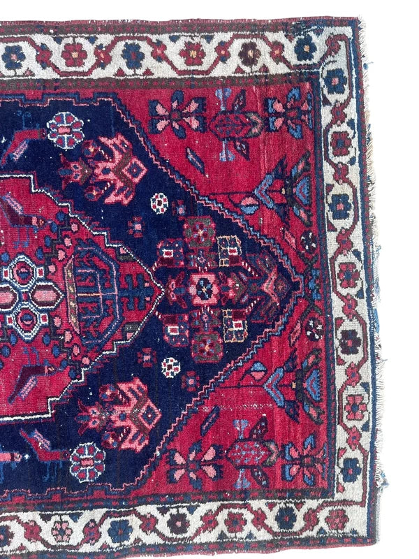 Persian Handmade Wool Rug 141x100cm Red Navy Vintage Small Carpet — photograph 11