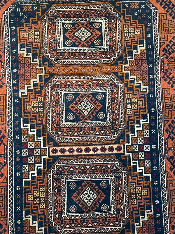 Vintage hand-knotted tribal rug 154 x 86 cm Afghan style geometric wool rug — photograph 5