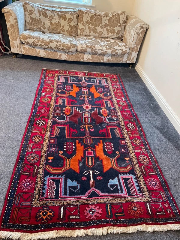 Vintage Persian Hamadan Rug – 140 x 200 cm — photograph 3
