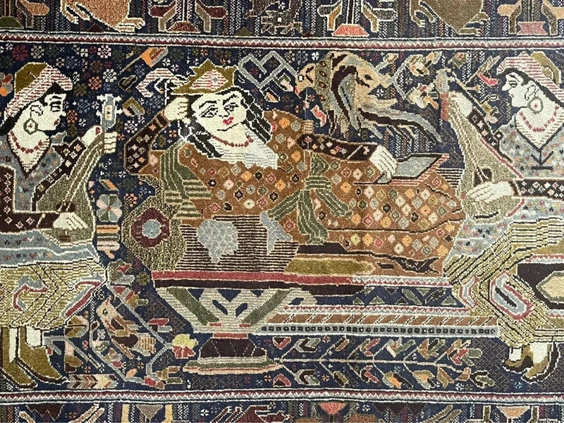 Vintage Persian Pictorial Rug 188 x 120 cm — photograph 7
