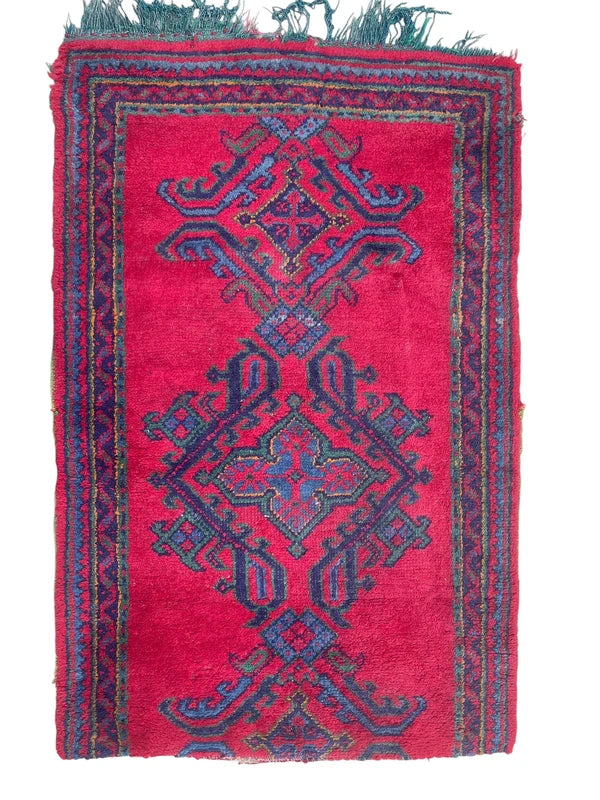 Vintage Turkish Hand Knotted Wool Village Rug 140 × 91 cm – Eastern Anatolian Tribal — photograph 1