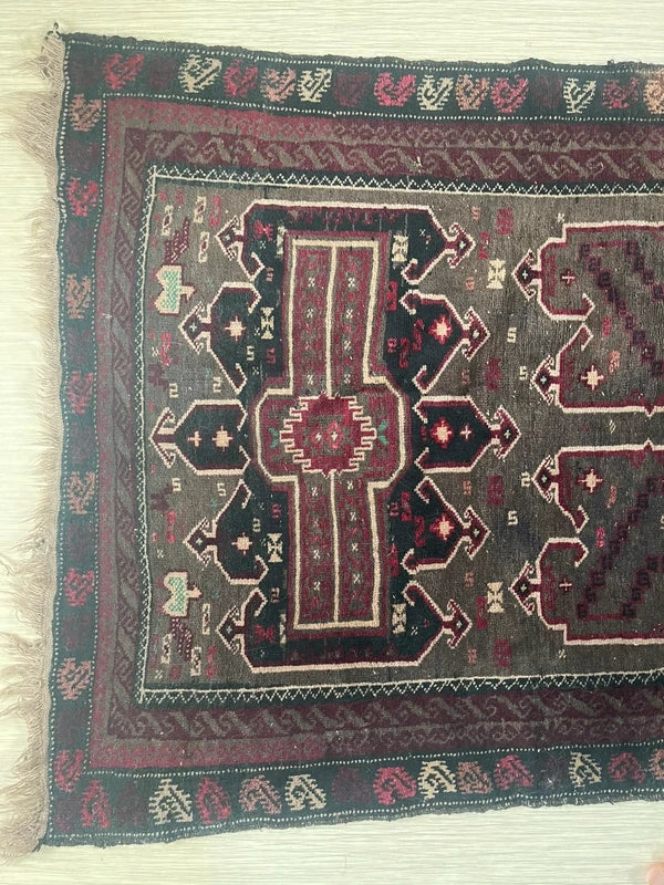 Vintage Hand Knotted Tribal Rug 162 x 99 cm Dark Afghan Baluch Style — photograph 6