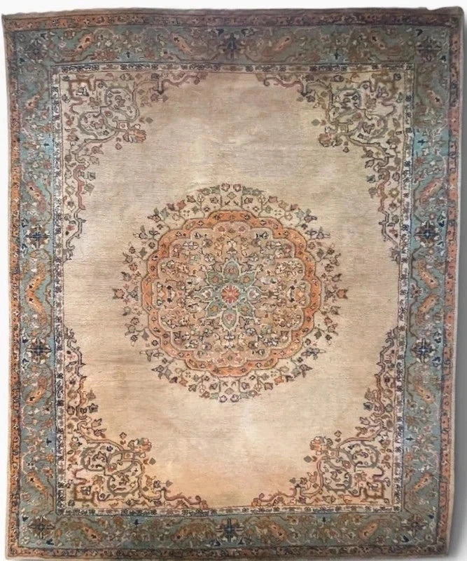 Large vintage Hand Knotted Wool Rug 293 x 246 cm – Traditional Medallion Persian Style — photograph 3