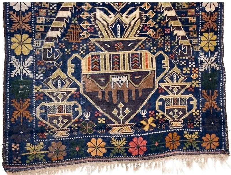Vintage Persian Hand-Knotted Village Pictorial Wool Rug – Vase & Flower Design – 140 × 80 cm — photograph 7