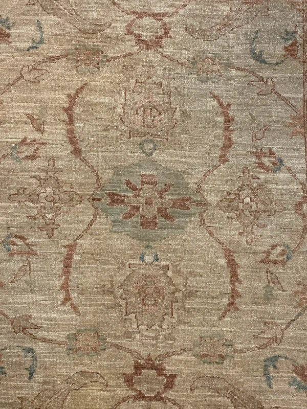 Traditional Ziegler style rug 185x130cm – soft muted colours — photograph 2