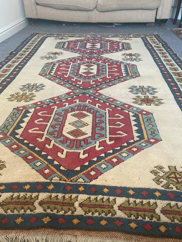 Large Hand Knotted Turkish Rug 252 x 152 cm – Ivory & Pink Geometric Wool Rug — photograph 5