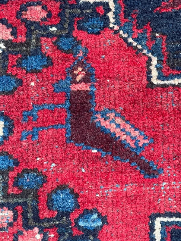 Persian Handmade Wool Rug 141x100cm Red Navy Vintage Small Carpet — photograph 3