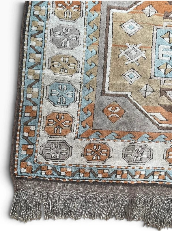 Vintage Hand Knotted Wool Rug 195x133cm – Kazak Caucasian Style — photograph 6