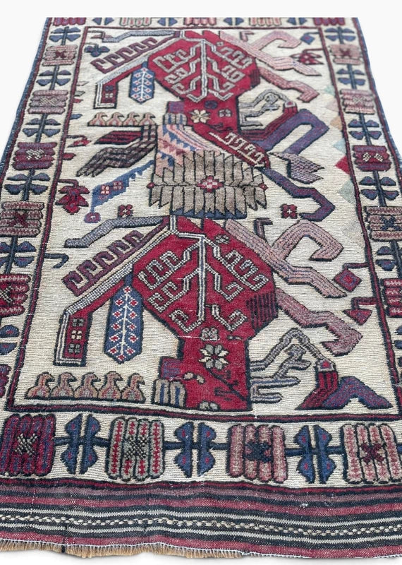 Vintage handwoven Soumak / Sumak tribal rug, approx. 129 × 81 cm — photograph 4