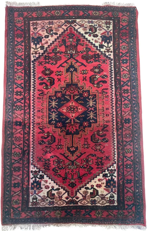 Hand knotted vintage Anatolian style wool rug 154 x 98 cm — photograph 2
