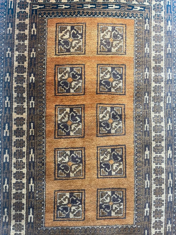 Small handmade Bokhara rug, approx. 139 x 85 cm. — photograph 10