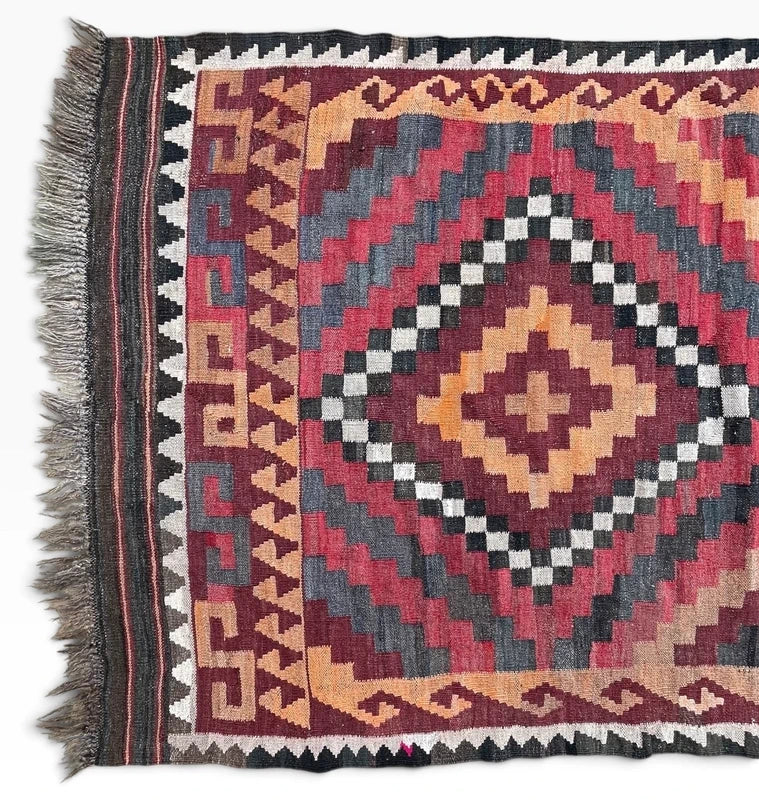 Vintage Handwoven Kilim Rug 203 × 112 cm – Tribal Geometric Wool Flatweave — photograph 9