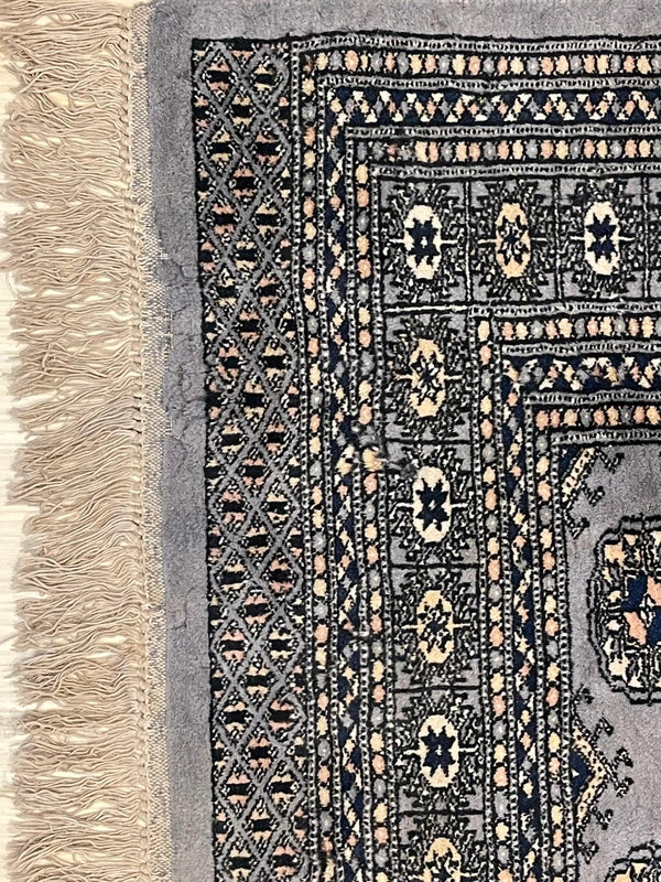 Hand knotted Bokhara style wool rug 130 x 187 cm grey vintage rug — photograph 6