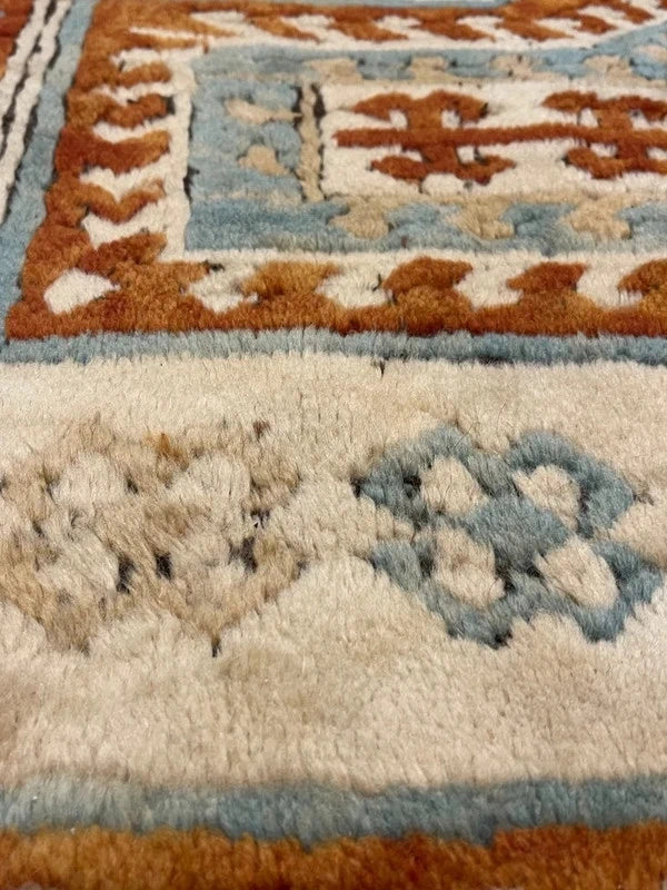 Hand-kontted Wool Kazak / Caucasian Style Rug – Rust & Blue – 202 × 138 cm — photograph 18