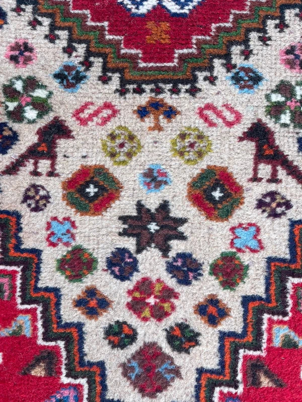 Small Hand Knotted Persian Tribal Rug 132x75cm Wool Qashqai Style — photograph 4