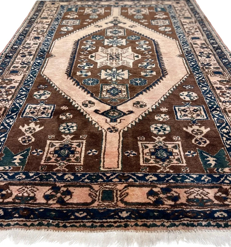 Vintage tribal Kazak-style rug – 200 x 144 cm – brown/ivory & navy — photograph 5