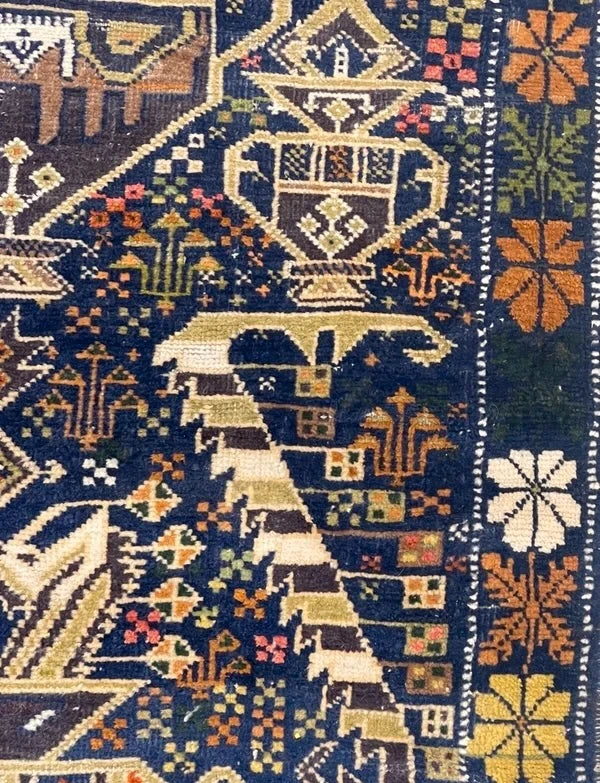 Vintage Persian Hand-Knotted Village Pictorial Wool Rug – Vase & Flower Design – 140 × 80 cm — photograph 6