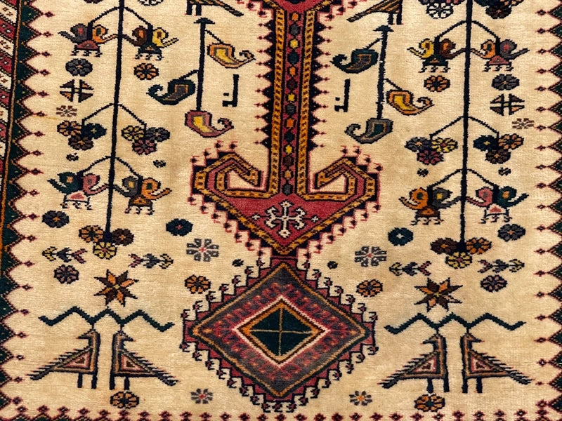 Hand-knotted wool tribal rug 148 x 100 cm – ivory & red geometric (Persian style) — photograph 10
