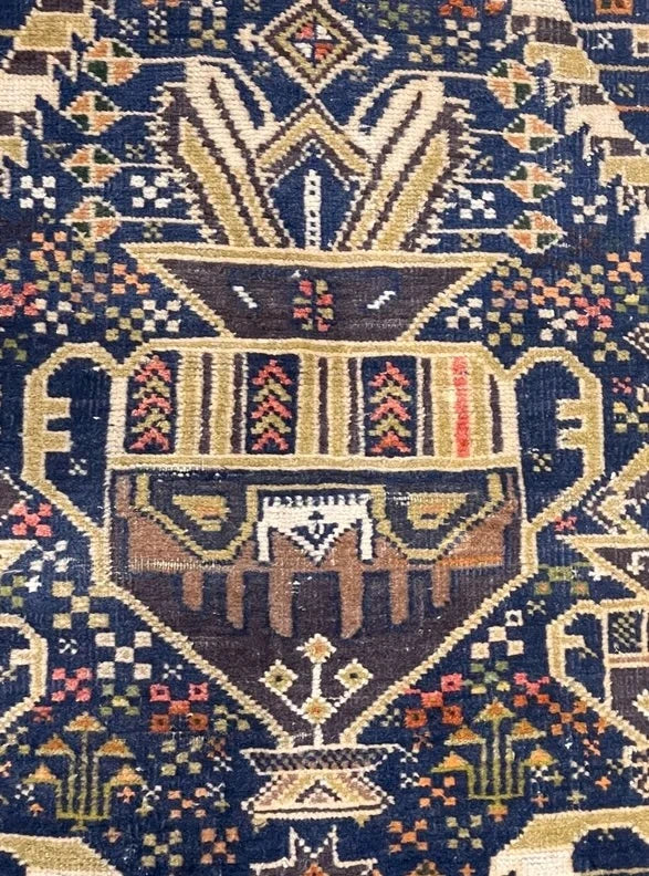 Vintage Persian Hand-Knotted Village Pictorial Wool Rug – Vase & Flower Design – 140 × 80 cm — photograph 3