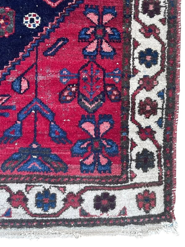 Persian Handmade Wool Rug 141x100cm Red Navy Vintage Small Carpet — photograph 9