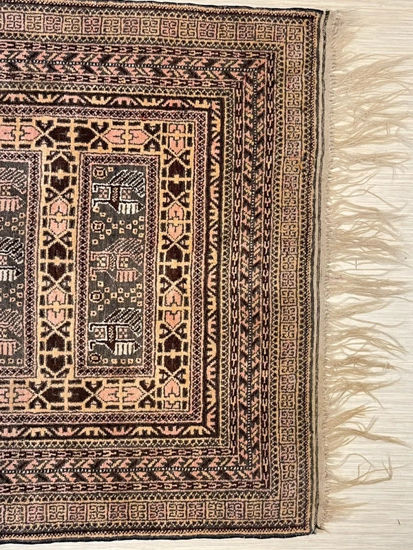 Traditional tribal-style rug 160x96cm | geometric animal motif | fringed — photograph 4