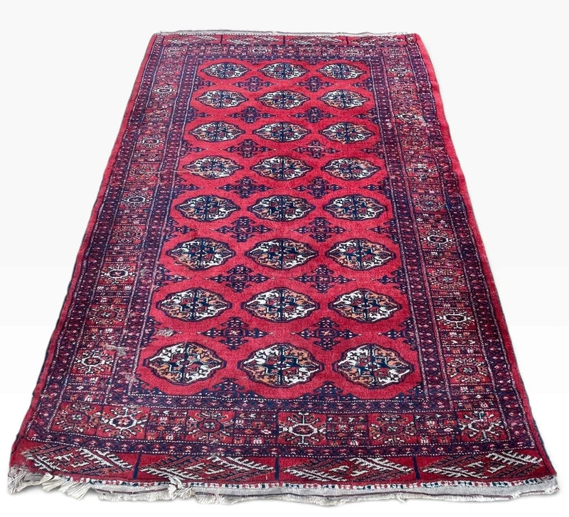 Vintage Hand Knotted Turkmen Bokhara Wool Rug 200 x 140 cm — photograph 5