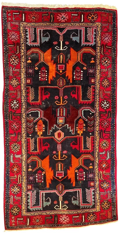 Vintage Persian Hamadan Rug – 140 x 200 cm — photograph 1