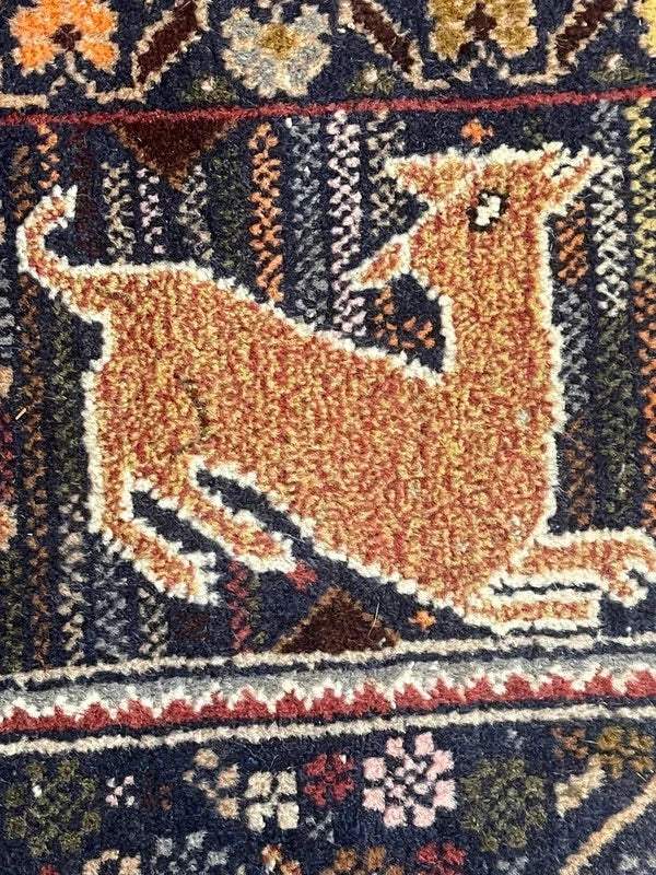 Vintage Persian Pictorial Rug 188 x 120 cm — photograph 5