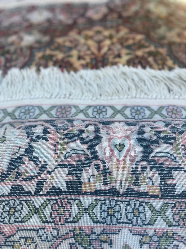 Fine Silk-Look Oriental Rug 89x165cm Cream Blue Medallion Carpet — photograph 11