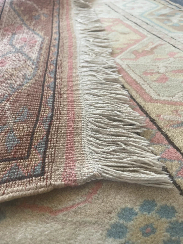 Vintage Turkish Oushak Rug 195 by 127 cm Hand-Knotted Wool, Pastel Geom. Medal — photograph 11